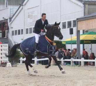 Mr. Jones pakt goud op het BK bij de 6-jarigen